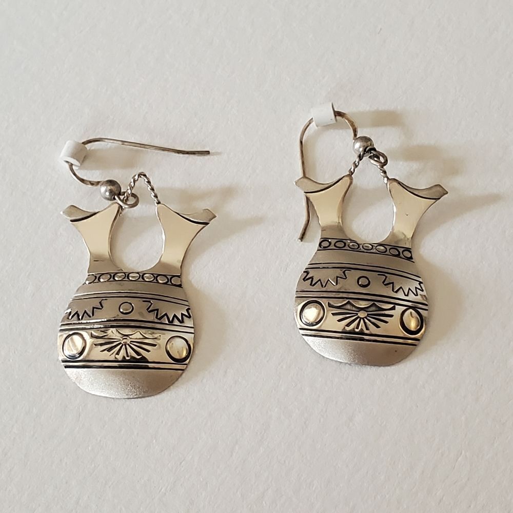 NAVAJO 925 Sterling Silver - Vintage Vase Etched Detail Drop Earrings - Picture 6 of 6